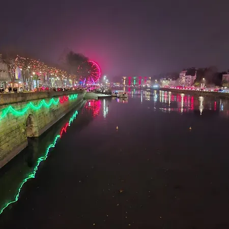 Unique With Parking - Centre *