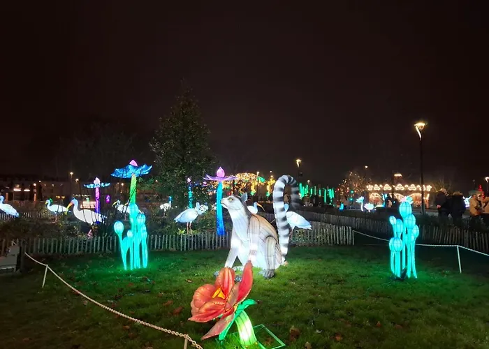 Unique With Parking - Centre