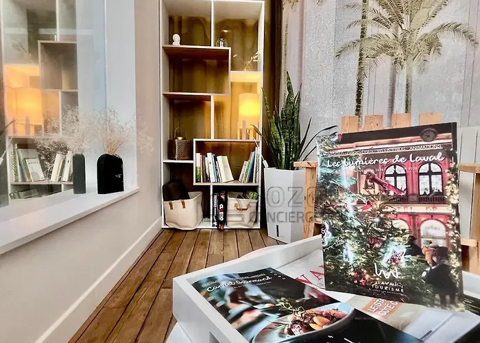 Unique With Parking - Centre